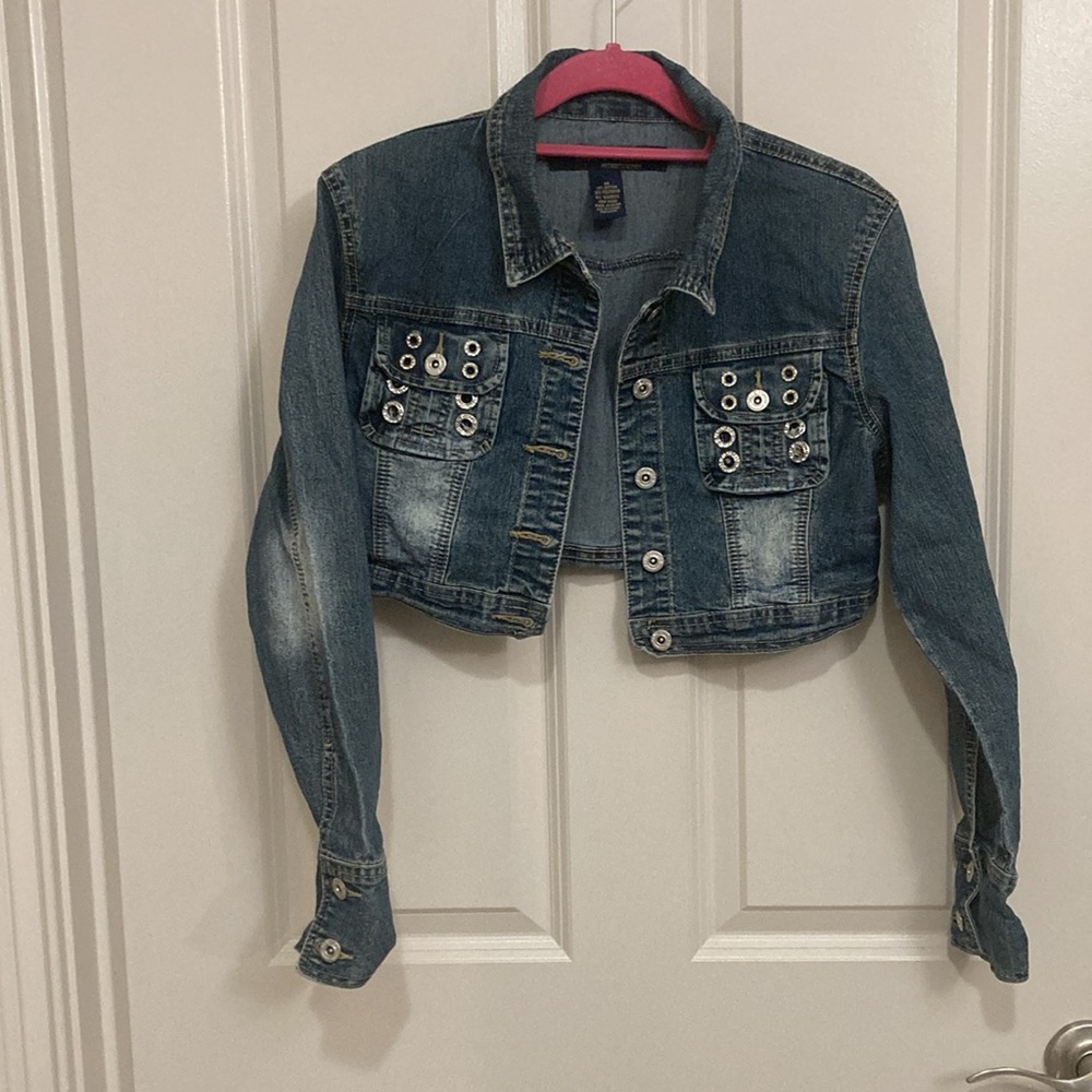 Y2K Cropped Denim Jacket - Picture 3 of 7